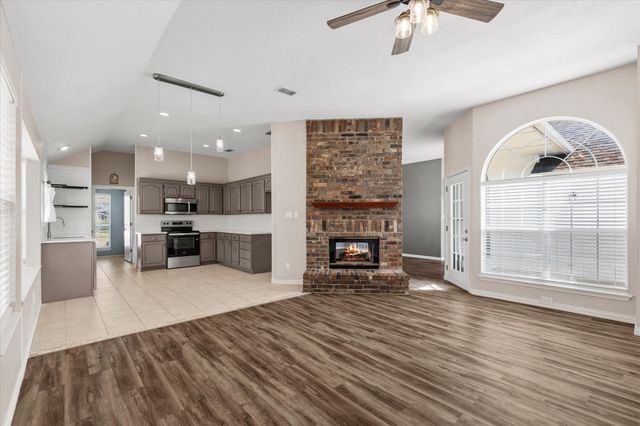 7153 Fox Drive, The Colony, TX 75056