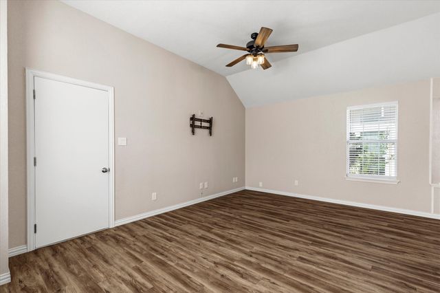 7153 Fox Drive, The Colony, TX 75056