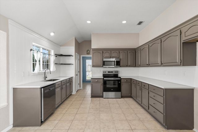 7153 Fox Drive, The Colony, TX 75056