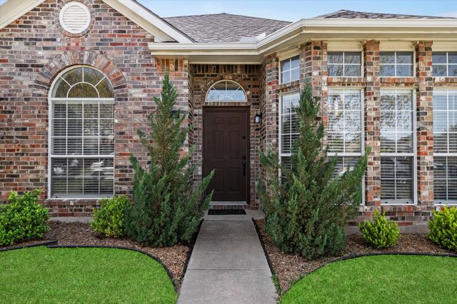 7153 Fox Drive, The Colony, TX 75056