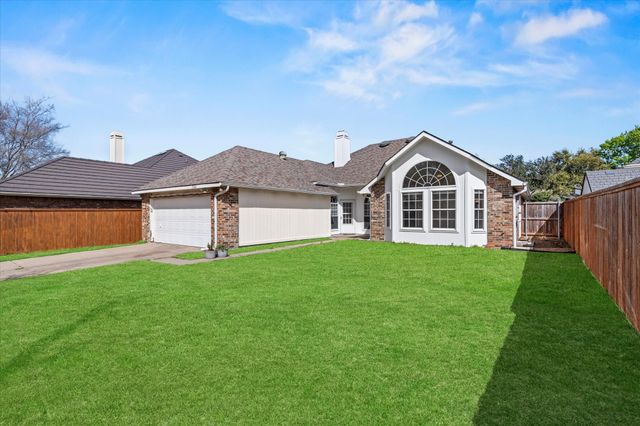 7153 Fox Drive, The Colony, TX 75056