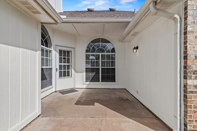 7153 Fox Drive, The Colony, TX 75056