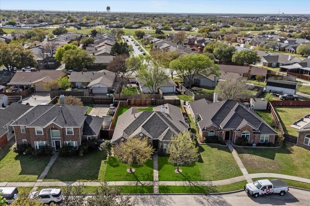 7153 Fox Drive, The Colony, TX 75056