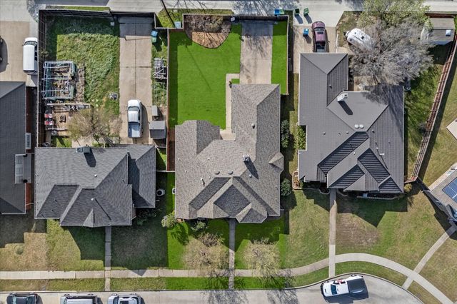 7153 Fox Drive, The Colony, TX 75056