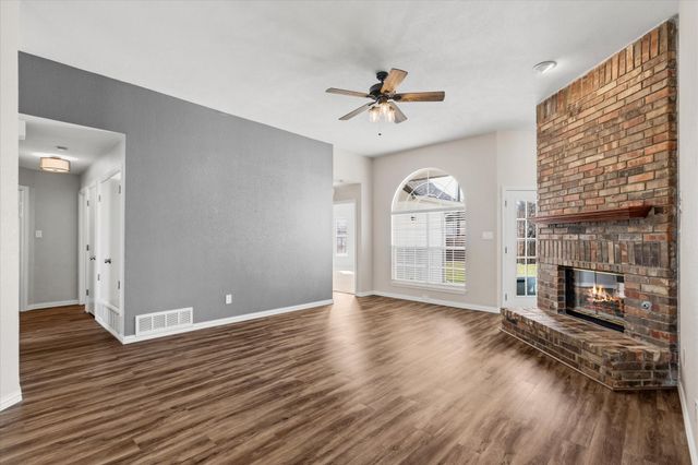 7153 Fox Drive, The Colony, TX 75056