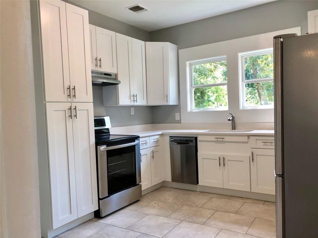 15830 Lowell, Montgomery, TX 77316
