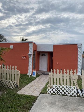1110 S 29th Avenue, Hollywood, FL 33020