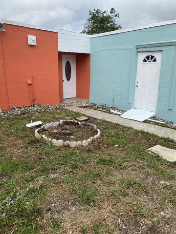 1110 S 29th Avenue, Hollywood, FL 33020