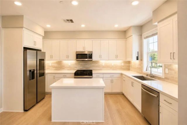 1030 N Anaheim, Anaheim, CA 92801