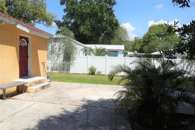 1219 E FRIERSON AVENUE, Tampa, FL 33603
