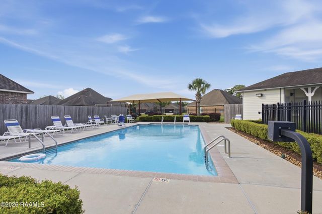211 Moss Bluff Drive, Lafayette, LA 70507