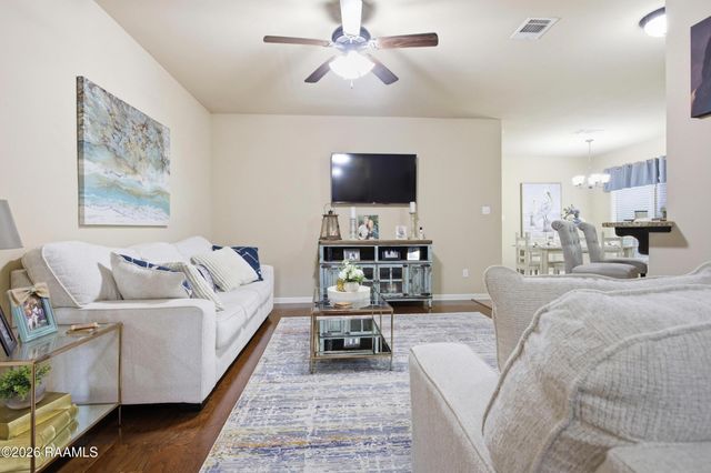 211 Moss Bluff Drive, Lafayette, LA 70507