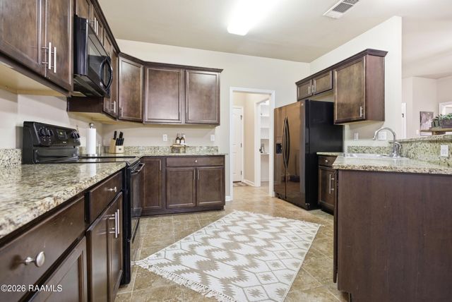 211 Moss Bluff Drive, Lafayette, LA 70507