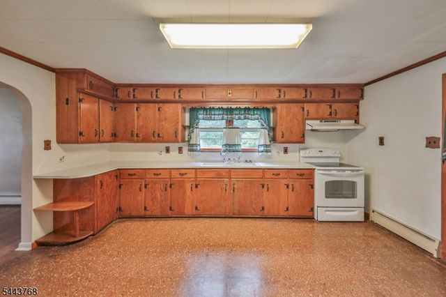 86 Ridgewood Ave, Ewing Twp., NJ 08618