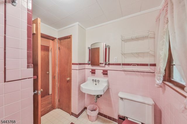 86 Ridgewood Ave, Ewing Twp., NJ 08618