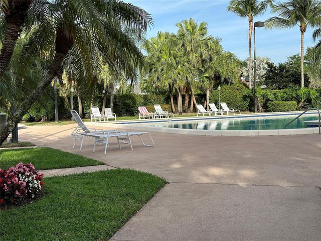 8395 GARDEN GATE Place, Boca Raton, FL 33433