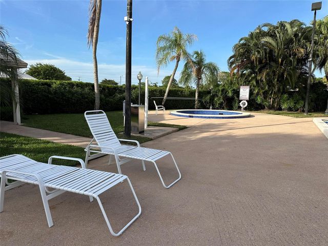 8395 GARDEN GATE Place, Boca Raton, FL 33433
