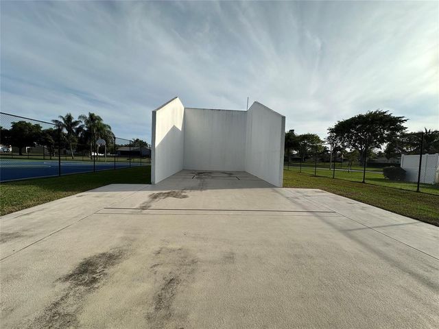 8395 GARDEN GATE Place, Boca Raton, FL 33433