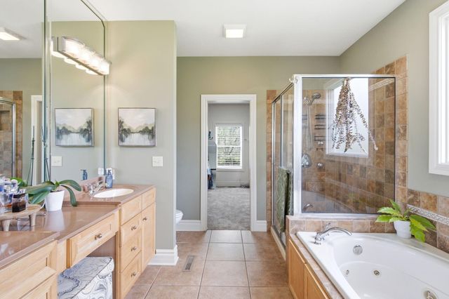 3804 CREEKFRONT WAY, Columbia, MO 65203