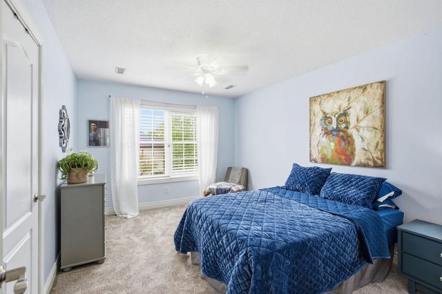 3804 CREEKFRONT WAY, Columbia, MO 65203