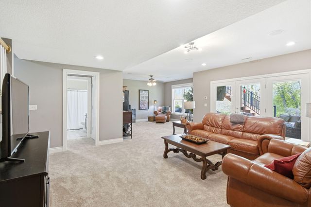 3804 CREEKFRONT WAY, Columbia, MO 65203