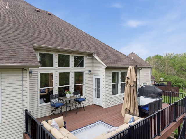 3804 CREEKFRONT WAY, Columbia, MO 65203