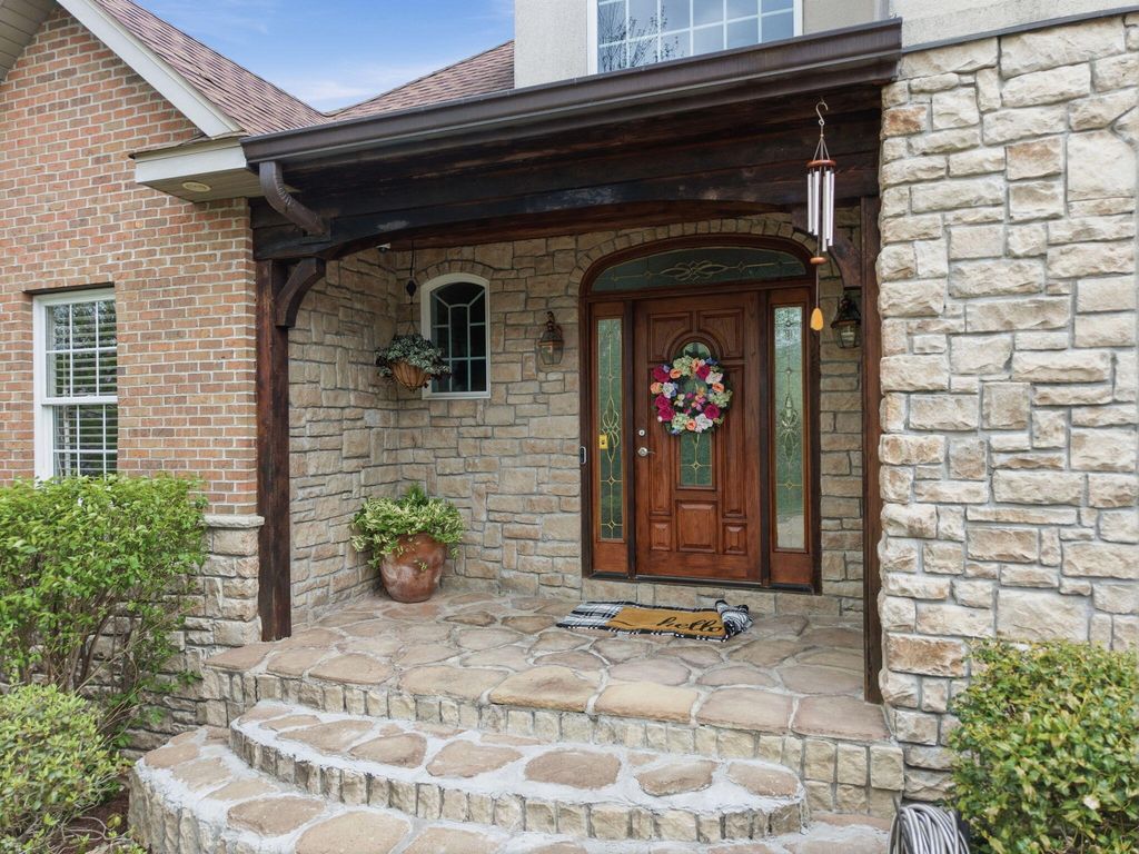 3804 CREEKFRONT WAY, Columbia, MO 65203