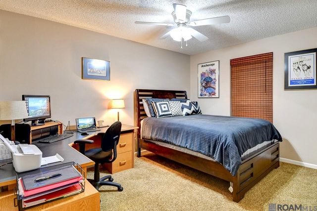 210 Meadowbend Dr, Baton Rouge, LA 70820