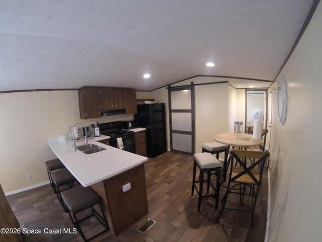 2501 Amberly Road NE, Palm Bay, FL 32905