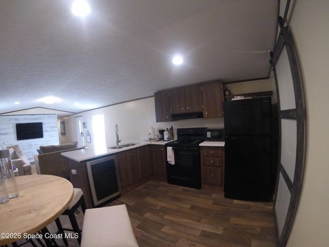 2501 Amberly Road NE, Palm Bay, FL 32905