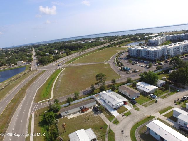 2501 Amberly Road NE, Palm Bay, FL 32905