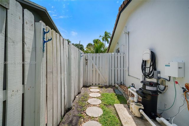 4241 NW 9th Court Efficiency, Coconut Creek, FL 33066