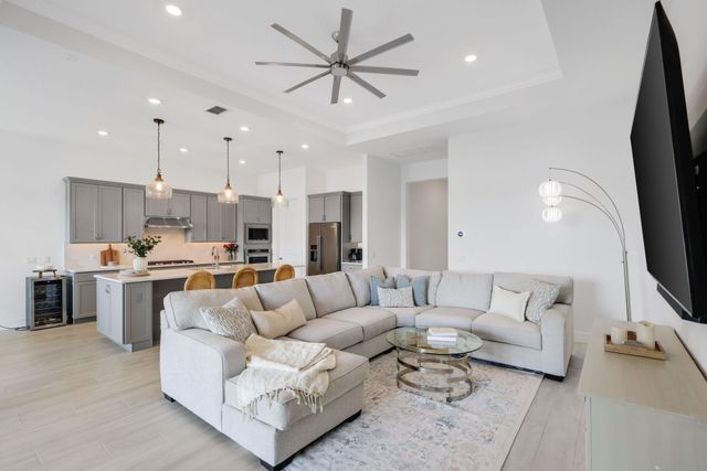 10466 Northbrook Circle, West Palm Beach, FL 33412