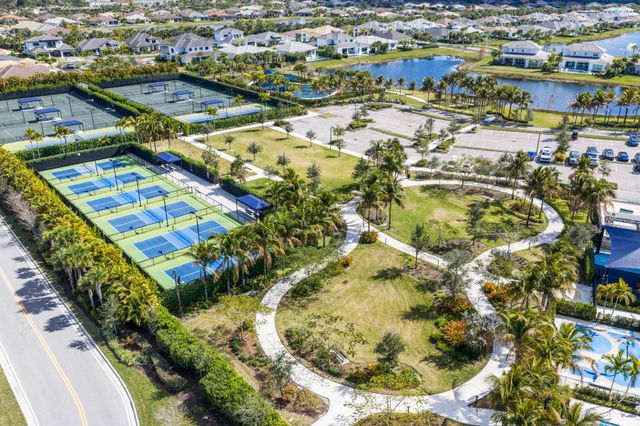 10466 Northbrook Circle, West Palm Beach, FL 33412