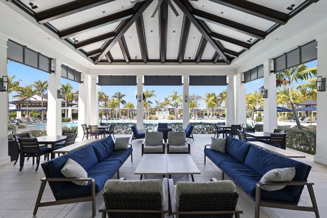 10466 Northbrook Circle, West Palm Beach, FL 33412