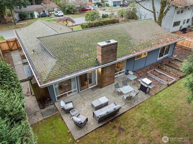 9024 171st Avenue NE, Redmond, WA 98052
