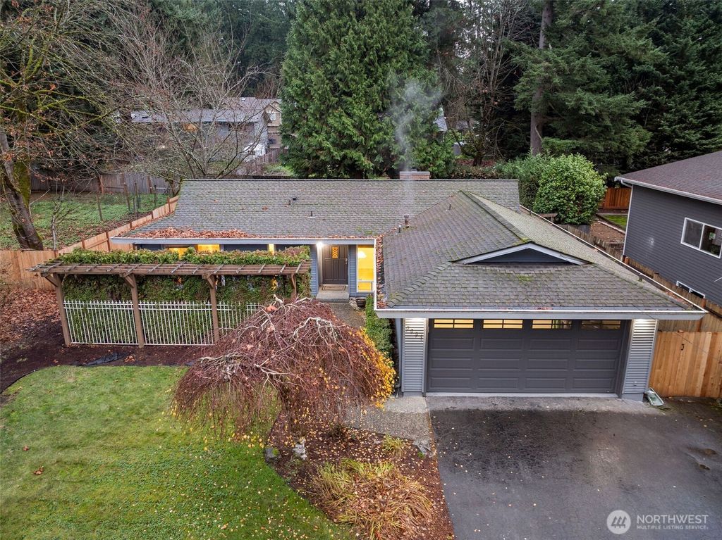 9024 171st Avenue NE, Redmond, WA 98052