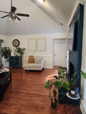 1631 Stratford Lane, Duncanville, TX 75137