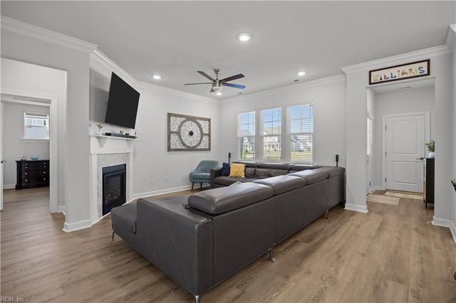 2250 Captiva LN, Chesapeake, VA 23321