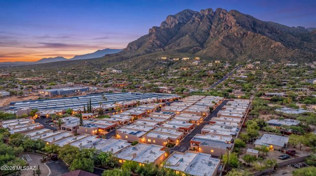219 E Calle Zafiro, Tucson, AZ 85704