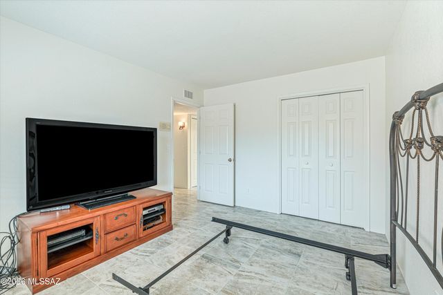 219 E Calle Zafiro, Tucson, AZ 85704