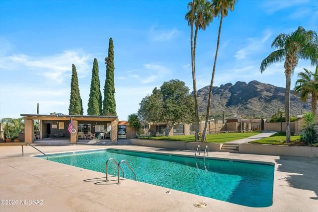 219 E Calle Zafiro, Tucson, AZ 85704