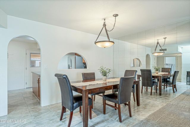 219 E Calle Zafiro, Tucson, AZ 85704