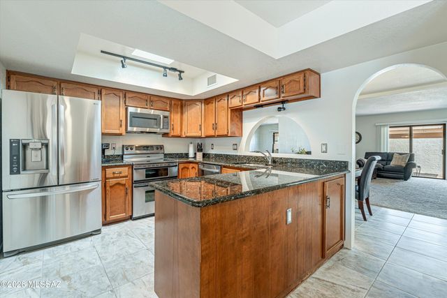 219 E Calle Zafiro, Tucson, AZ 85704