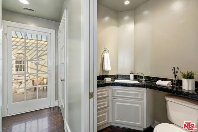 803 N Rexford Drive, Beverly Hills, CA 90210