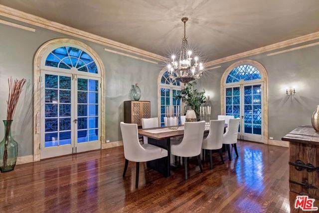 803 N Rexford Drive, Beverly Hills, CA 90210