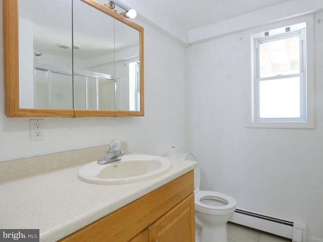 93 OUTBOARD AVE, Manahawkin, NJ 08050