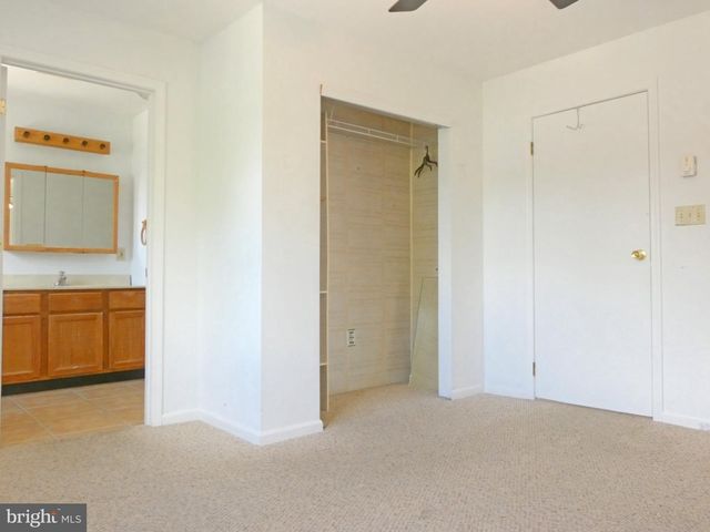 93 OUTBOARD AVE, Manahawkin, NJ 08050
