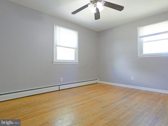 93 OUTBOARD AVE, Manahawkin, NJ 08050