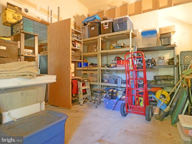 93 OUTBOARD AVE, Manahawkin, NJ 08050